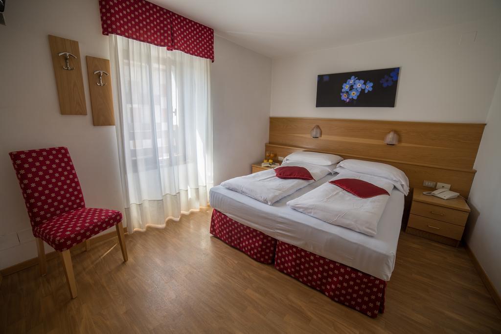 Hotel Due Spade Folgaria Esterno foto